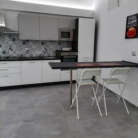 Darsena Apartments Мольфетта Экстерьер фото